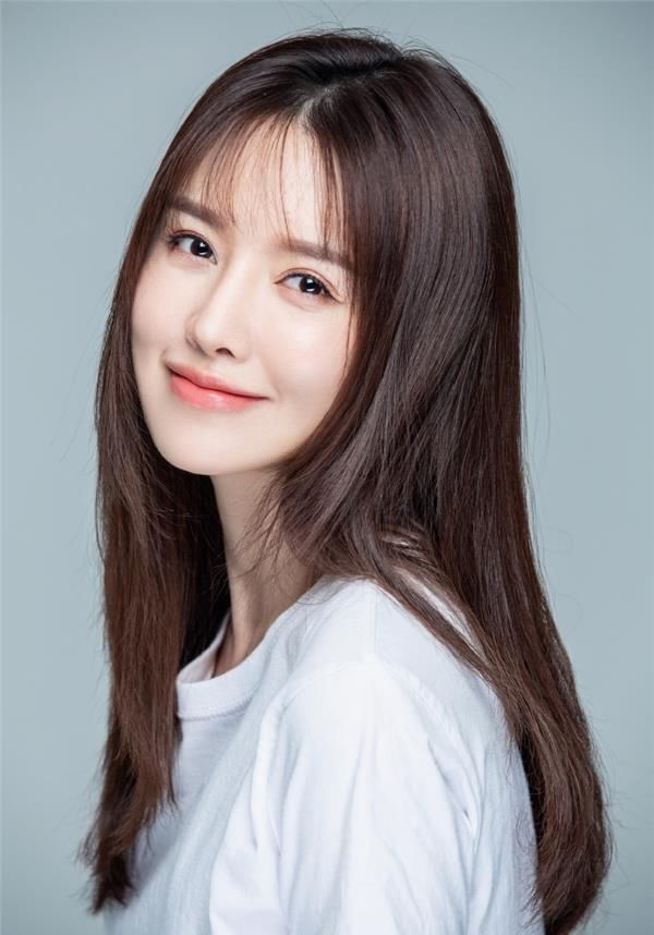 24岁女星整容鼻尖坏死 职业生涯被毁还搭上200万 医生仅罚4万9