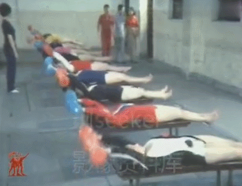 健身房|40年前的中国人健身，可比我们“野”多了！