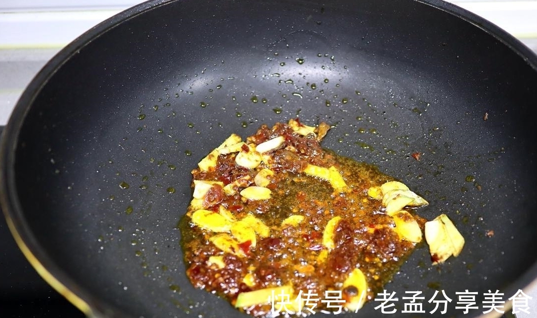 天冷就爱吃这道香辣菜，比肉还受欢迎，低脂少油盐，筷子都没离盆