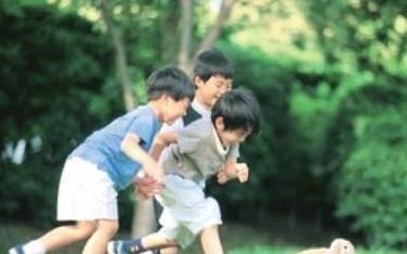 孩子|想让孩子长得高点,家长别错过这三个时机,省得以后后悔!