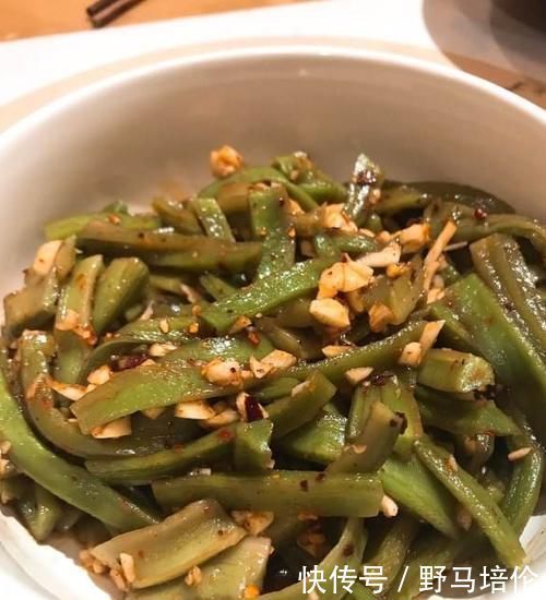 夏季多吃这菜,称为“天然泻药”,百吃不腻,排出毒素,肠道变通畅