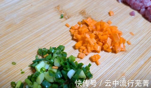 豆腐丸子|豆腐营养极高，但小孩子不喜欢吃，教你这样做，圆溜溜上桌就光盘！