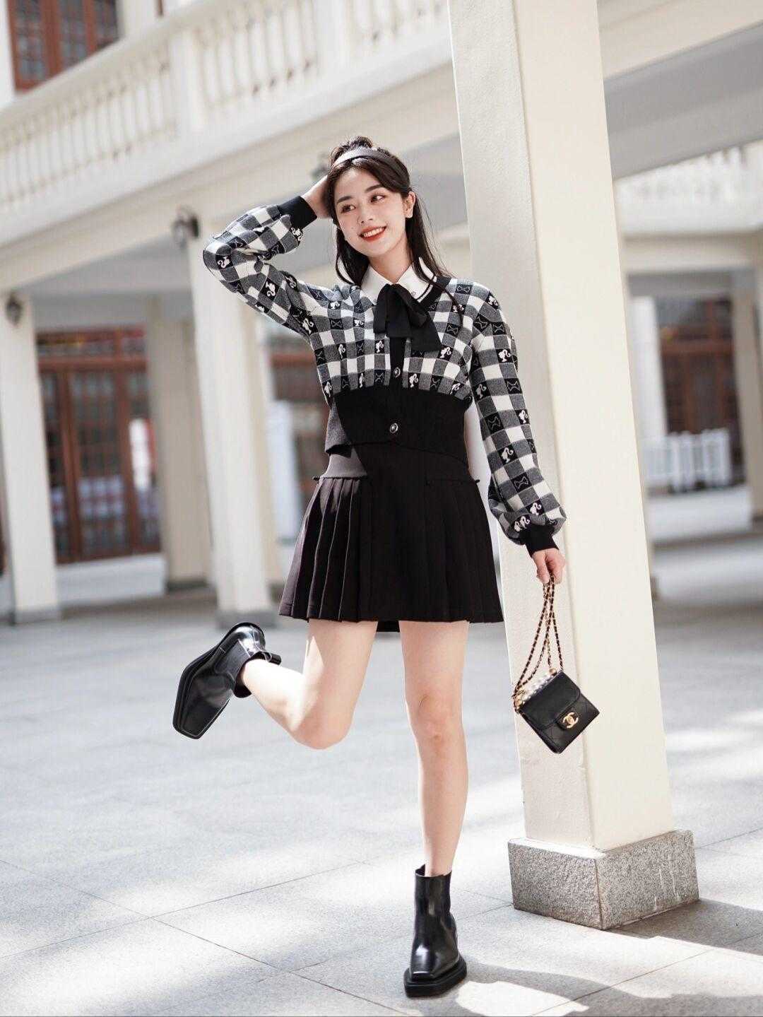 衣领|初春穿搭别错过黑白配,跟着博主这样穿,真的美极了