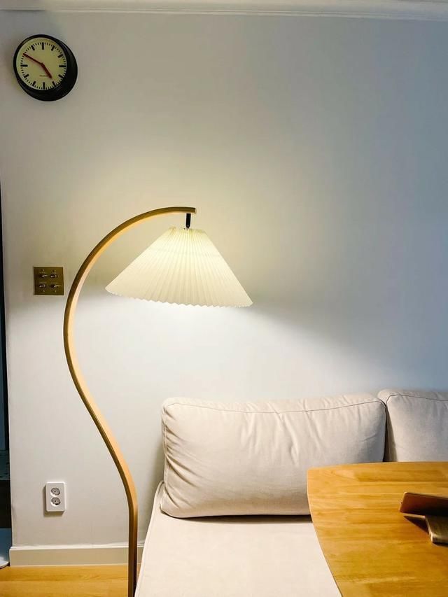 一日三餐|小夫妻82㎡的婚房,是整栋楼最有远见的一家,五脏俱全收纳超强