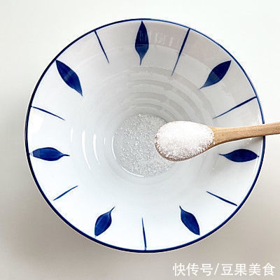 天冷了吃点热乎的，来一锅家常豆腐煲，暖心暖胃又营养