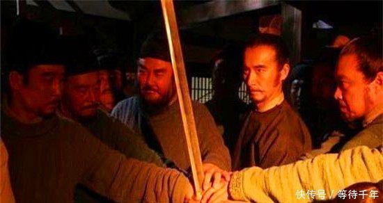 苏玄明|算命先生对一人说“你能当皇帝”,工人听完马上带着一百人造反!