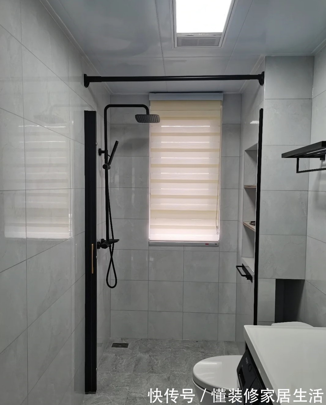 干湿分离|恕我直言，越小卫生间，越要重视干湿分离，靠一个隐形浴帘就够了