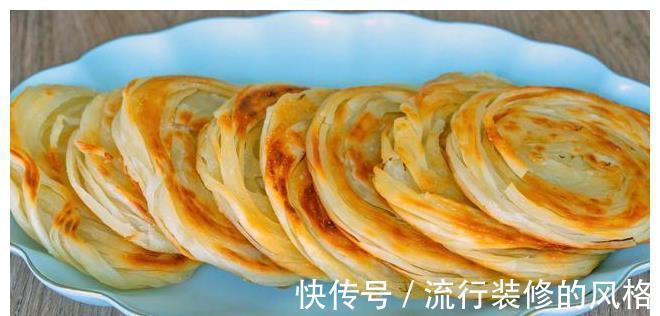 小面|在家做盘丝饼原来这么简单，一卷一叠就搞定，有技巧无难度，真香
