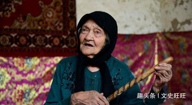 热爱生活|中国134岁长寿老人，一辈子只喝凉水，历经3个世纪，如今六代同堂