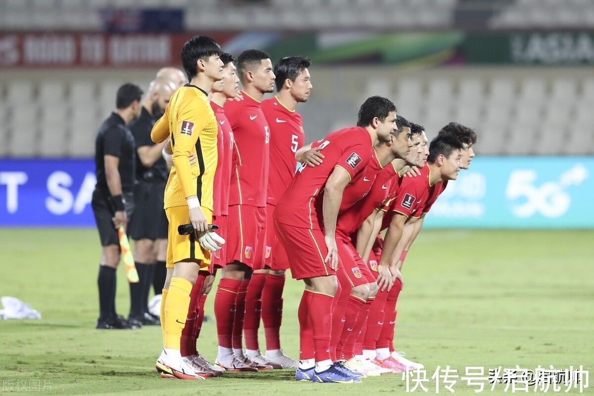 中国男足|国足争议!教练为国出战和保护球员,宫磊喊话不应找借口推卸责任