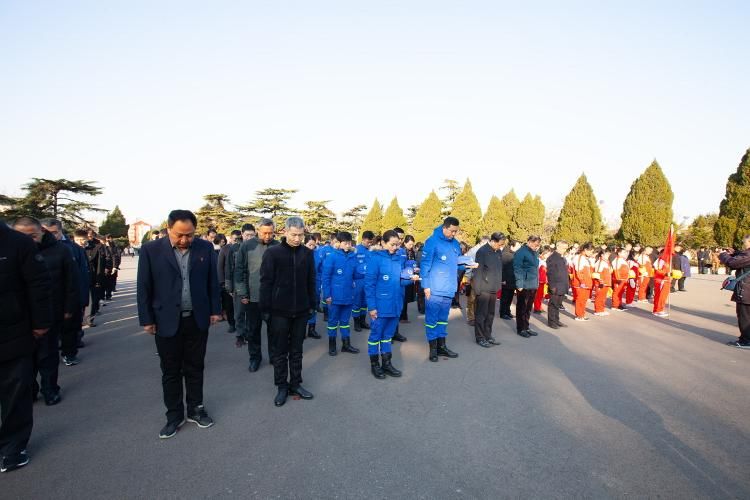 国家公祭日$济南革命烈士陵园举行国家公祭日纪念活动