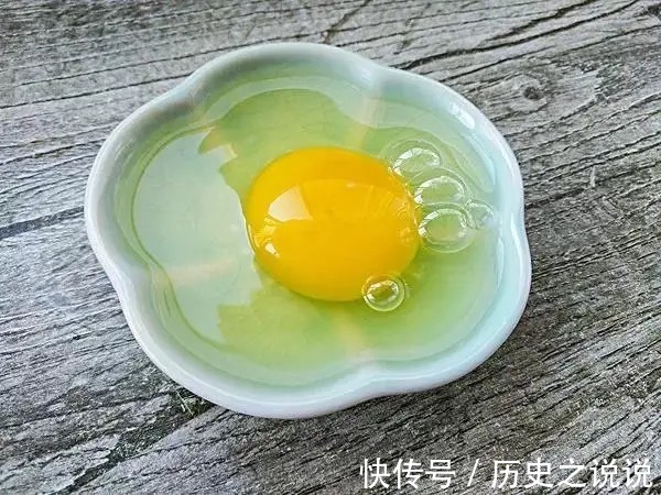 长寿花有点“怪”，施点“餐桌料”，叶绿花又美，特别漂亮