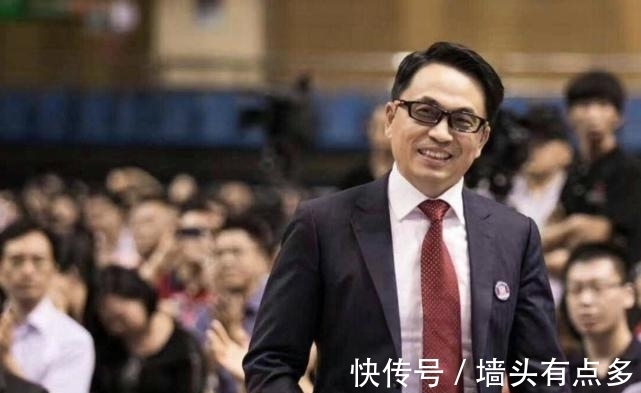 巴菲特|京东面临破产时,刘强东找张磊借7500万美元,张磊却给他3亿美元