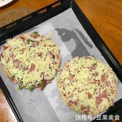 彩椒|有了它干掉两碗饭不是事!超下饭的小披萨