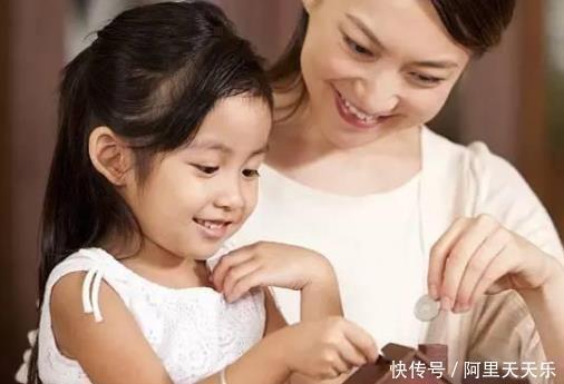 放屁|8岁儿子在公交车上放屁,乘客让宝妈抓紧去医院,医生多亏来了