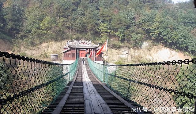 红军|飞夺泸定桥一共有22位勇士,却给了18枚奖章,真相让人泪目!