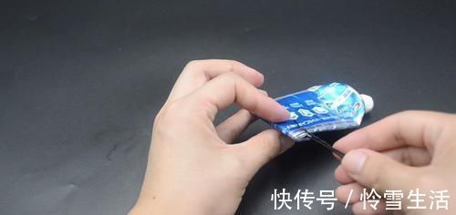 牙膏|才知道,黑色发卡还隐藏4个作用,知道的人不多,回家快找出来