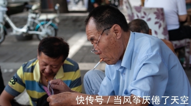 脑梗|胆固醇“大户”被发现，很多人当补品吃，医生：不想脑梗找上门，尽量少吃