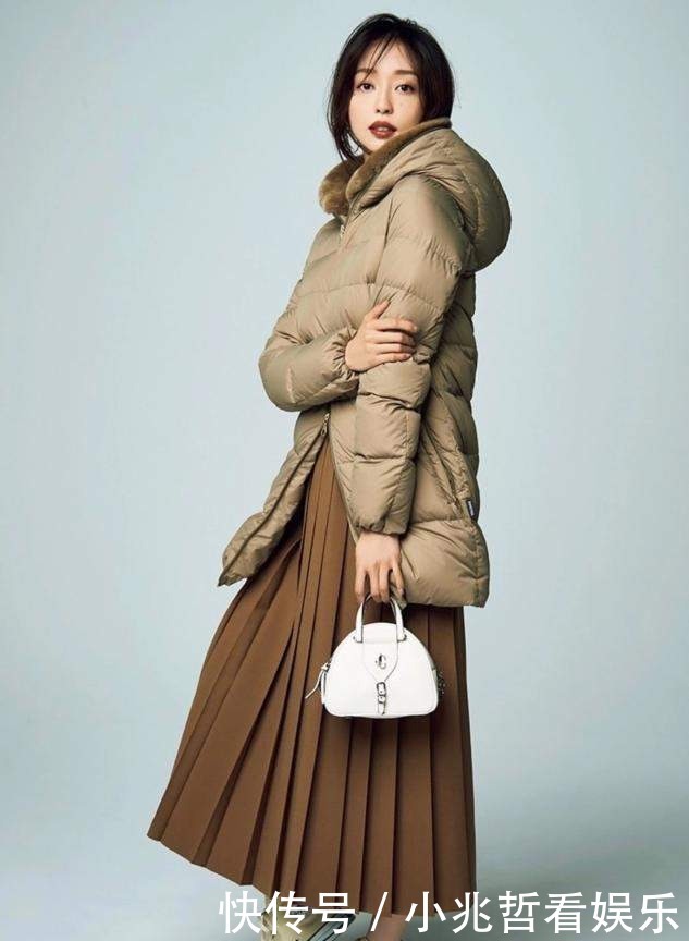 廉价|人到中年别穿的太廉价,5套实用秋冬look,解锁时髦新穿搭