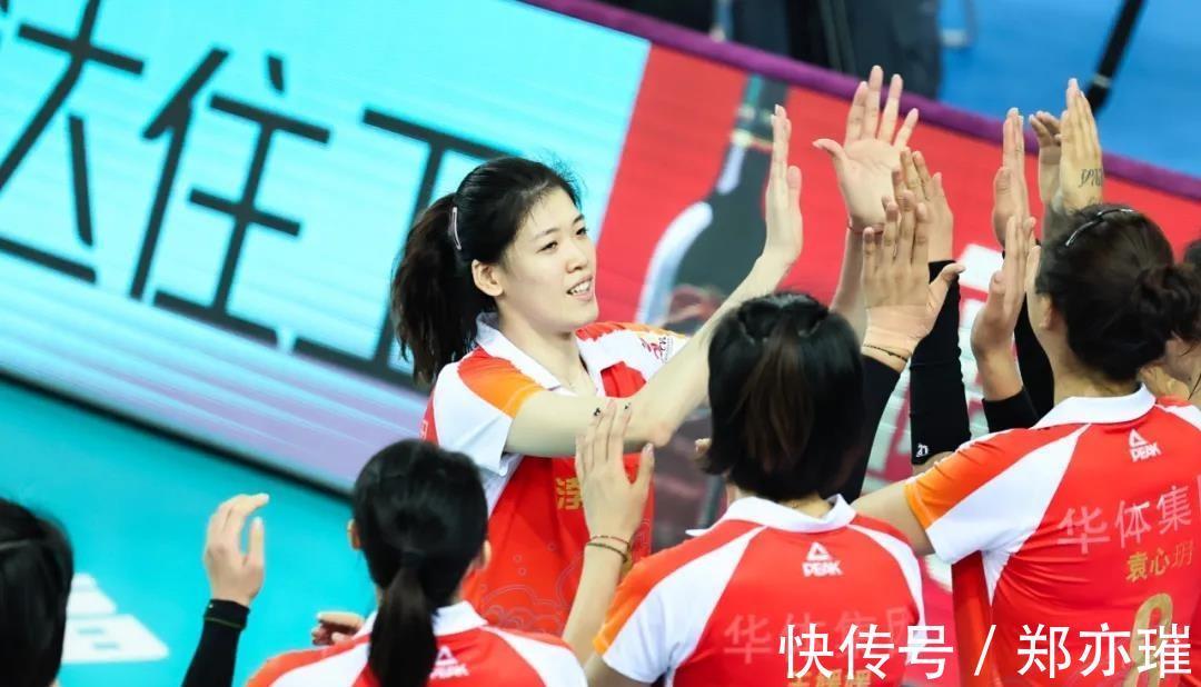 北京|李盈莹瓦尔加斯左右开弓,天津女排3比0豪取十连胜,北京九战皆墨
