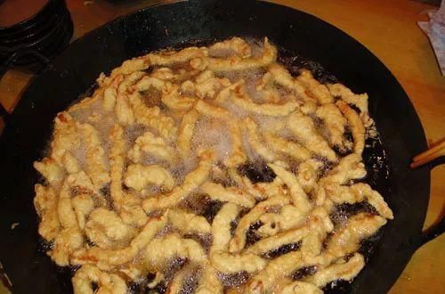 炸酥肉时，牢记放“3样料”，少一样都不正宗，分享正确做法