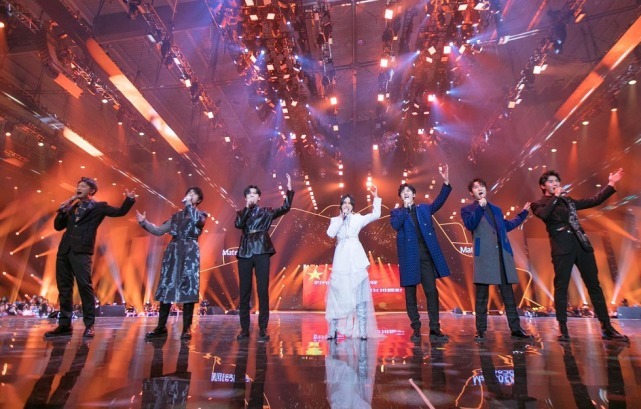 王一博躺槍!肖戰(zhàn)參加雙十一晚會(huì),看見應(yīng)援燈牌笑容逐漸消失