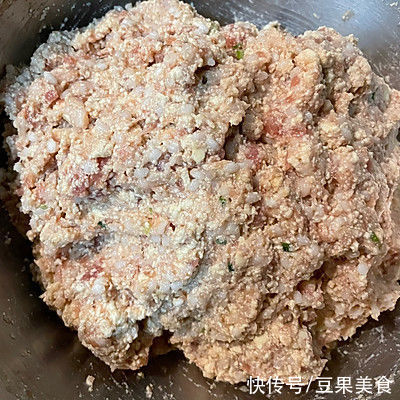 糯米泡|年夜饭——珍珠丸子+豆腐丸子