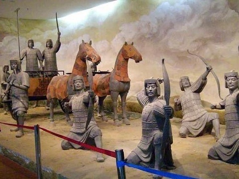 祭祀器！九连墩出土众多青铜器，有一件“谜”样的青铜器，至今不知道用途