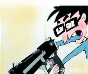 男孩|哎呀是小孩,拿你玩具又不是不还,“去抢钱和警察也说就玩玩喽”