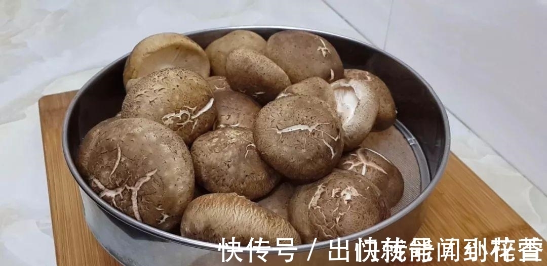 新吃法|香菇新吃法,教你简单一做,既营养又好吃,有孩子的最值得收藏下