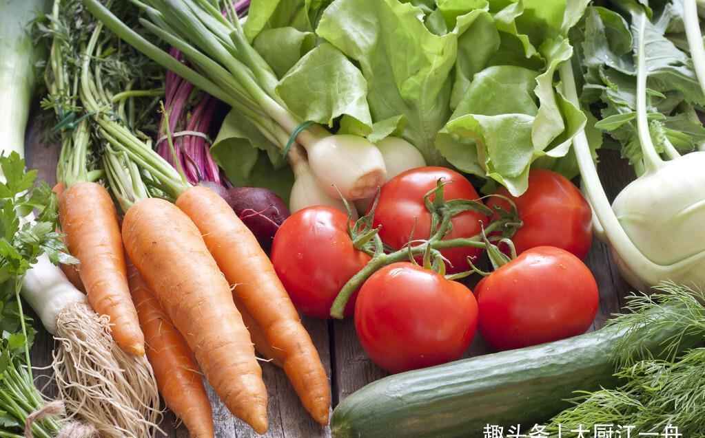 这4种蔬菜含寄生虫最多,没营养价格还贵,很多人却偏偏爱吃