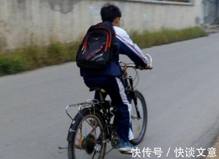 指责|教授指责“家长接送”行为,称迟早毁掉孩子,引发家长不满