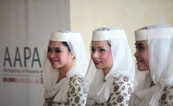 老年|世界各国空姐你都见过哪些国家的最喜欢哪个航空的空姐!