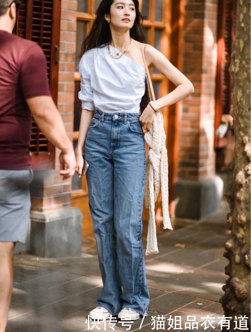 t恤|想不到,上海女孩这么会穿!简单衣服也穿出高级,时尚感吊打一片