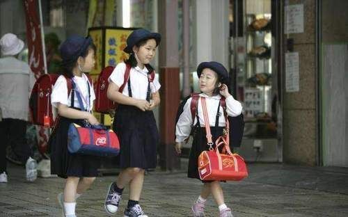 日本|日本的教育被说“变态”，但看了北大学霸宿舍后，家长都学起来了