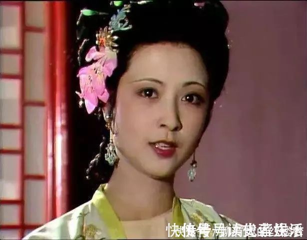 胡医生&胡庸医见尤二姐,不觉魂飞魄散,是惊骇她的美貌还是病势?