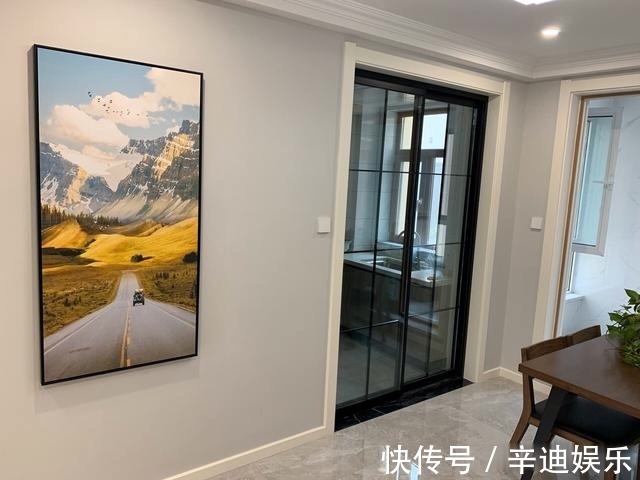 储物空间|装修完工,保洁做完晾着通风中,很漂亮,过道打柜子真实用,晒晒