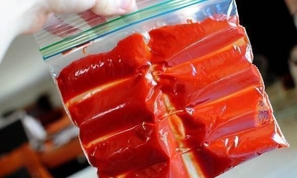 保鲜袋就是用来装食物她用保鲜袋做了这些,太神奇了