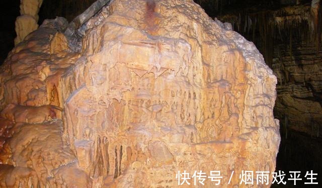 基座|洛阳龙门石窟基座很多都已腐朽，为何历1300年百次洪水仍巍然不动！