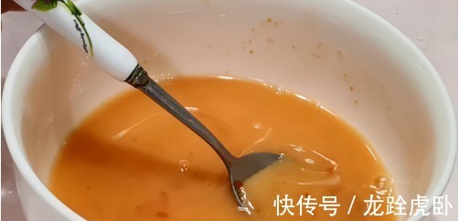 它是鱼腥的“死对头”,做鱼时倒1杯进去,鱼鲜肉嫩,一点也不腥