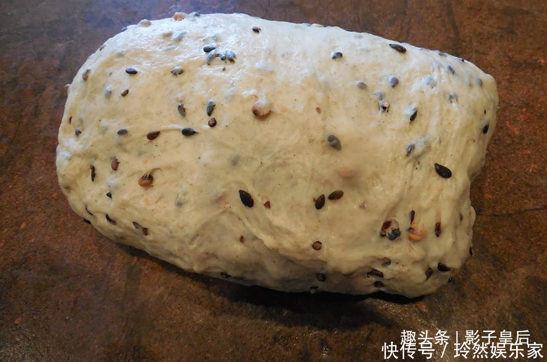 比馒头简单,比包子好吃,我家隔三差五做一次,一出锅就抢光!