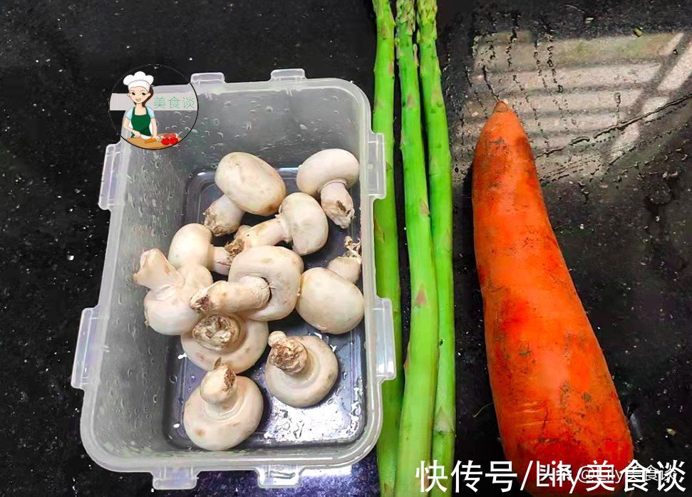 鲜美|秋天，这三样素菜一起炒，鲜美极了，不放肉也香，秋天吃它特养人