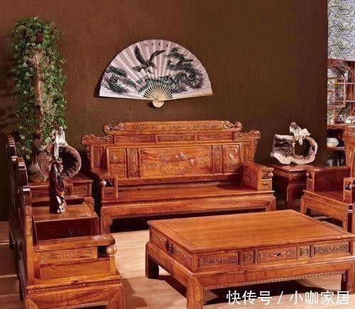 皮质沙发|家里再有钱也不要买这种沙发，入住就知有多坑，聪明人老早就发现