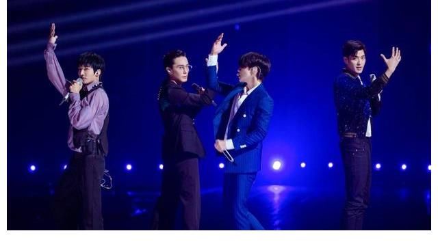 《披荆斩棘的哥哥》迎来成团总决赛,网友:后期终于可以放假了