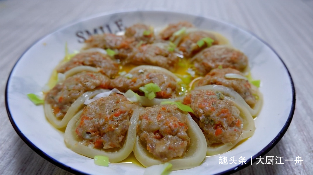 给年夜饭加道菜，“花开富贵”端上桌，寓意喜气洋洋，好看又好吃