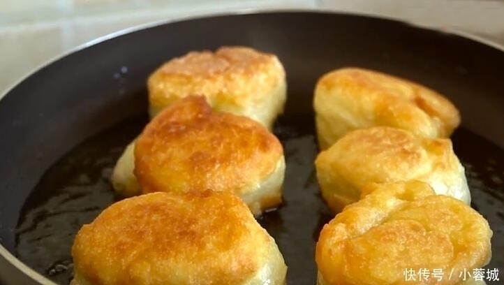 早餐别吃油条了,学会做它,外酥里软,香而不腻,孩子一顿吃3个