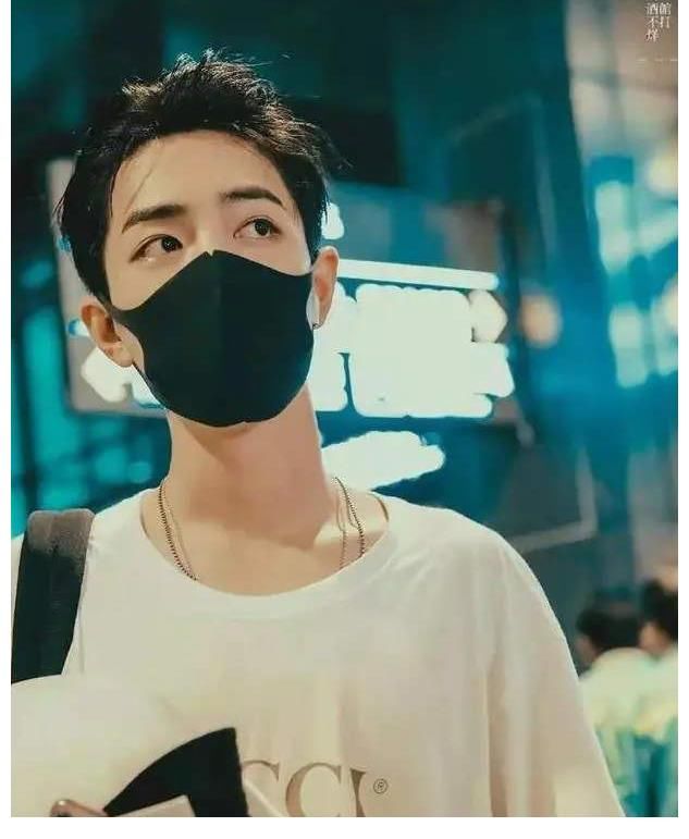 歌曲|肖戰(zhàn)又火了！獲中國流行音樂金曲榜超話冠軍，榮獲五項(xiàng)大獎提名