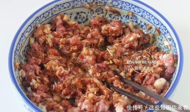 千层肉饼的这个做法,吃着更方便,配粥吃,特满足,技巧全教你