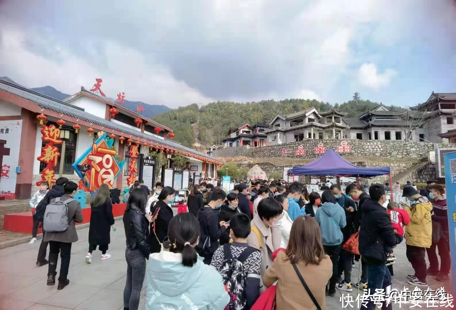 老年|安徽天柱山：“后春节时期”旅游热度不减