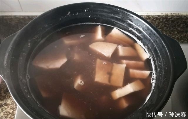 红豆和它一起煮，1周吃3次，脸色红润，头发亮丽，口臭也消失了